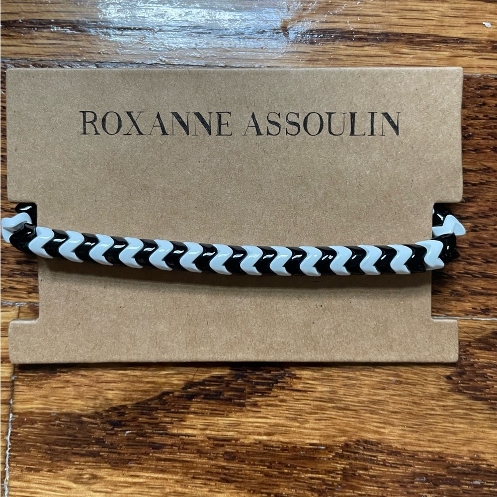 🆕🤍🖤Brand new Roxanne Assoulin bracelet🆕🤍🖤